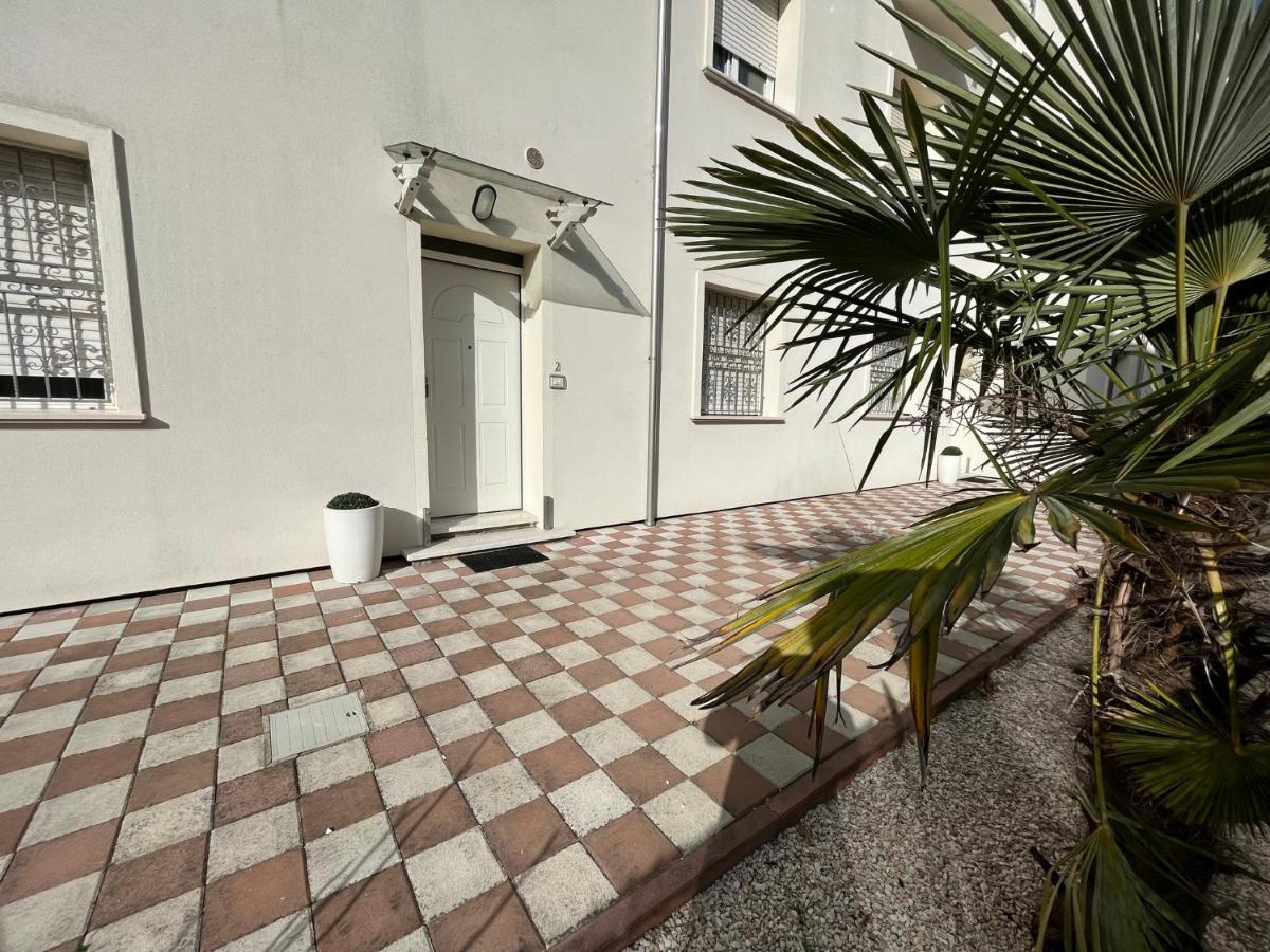 Villa Liliana チェルヴィア エクステリア 写真